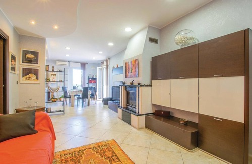 Municipio 1 Apartment | Awesome apartment in Bari with WiFi