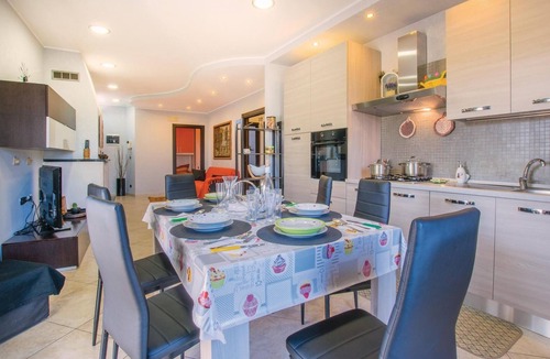 Municipio 1 Apartment | Awesome apartment in Bari with WiFi
