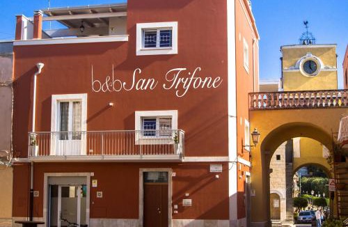 Adelfia Bed & Breakfast | B&B San Trifone