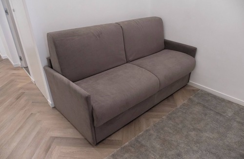 Taranto House | BARNEYS DESIGN APARTMENT