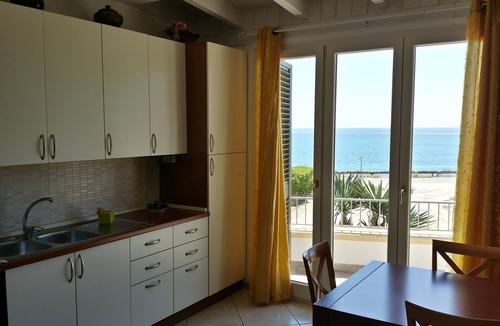 Torre San Giovanni House | Beachfront holiday home 30 meters from the water