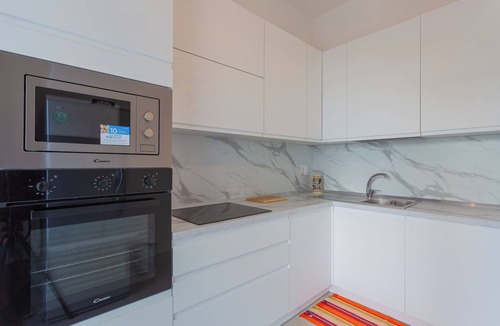 Municipio 5 Villa | Beachfront villa suitable for families or group of friends