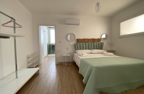 Sant'Isidoro House | Bed and Breakfast 'Isid'Oro Rooms - Camera 3' with Wi-Fi and Air Conditioning
