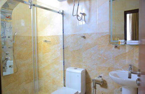 Nifas Silk-Lafto Hotel | Black Horse Hotel Apartment