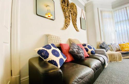 Blackpool House | Blackpool - 4 Beds - Sleeps 10 - Pet Friendly