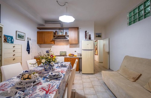 Casamassella House | Blue Tulip Apartments