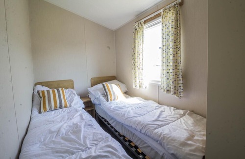 Mappleton House | Brilliant caravan for hire at Skipsea Sands Holiday Park ref 41012F