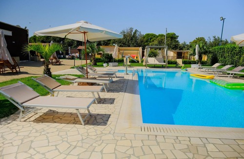 Poggiardo Apartment | Bungalow Felicità 2 With Pool, San Cassiano, Italy
