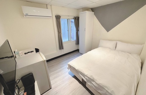 Datong House | BY Charming 1-BR hotel in terrific Taipei City with AC, easy to go everywhere