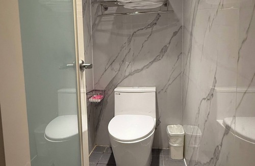 Wanhua House | BY Cool hotel with AC in vibrant Taipei City near Ximending with Ubike