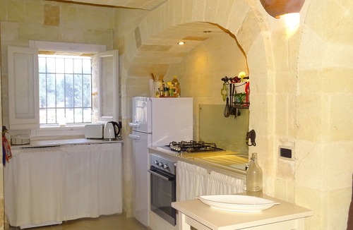 Maruggio House | Carefully renovated, located in the very calm countryside with seaview