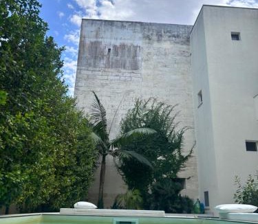 Lecce Apartment | Carlo V - con piscina e giardino privati