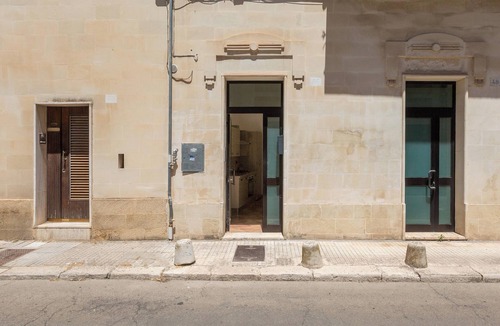 Lecce House | Casa di Casanello by BarbarHouse