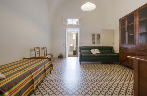 Sannicola House | Casa Gege' by BarbarHouse