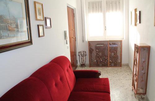Giovinazzo Apartment | Casa Gialì - sea ​view home for family