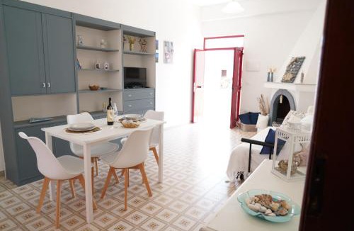 Marina di Ostuni House | Casa Madrilù - a POCHI PASSI dal MARE
