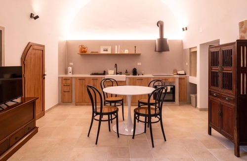 Grottaglie Apartment | Casa Mela by Rentbeat