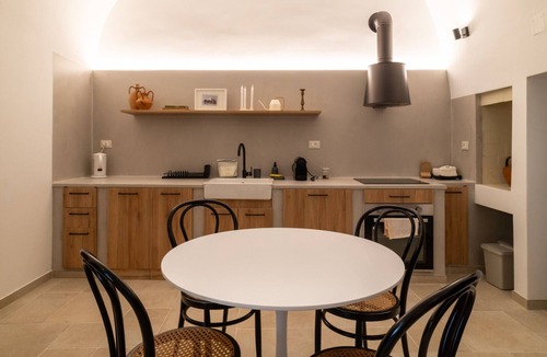 Grottaglie Apartment | Casa Mela by Rentbeat