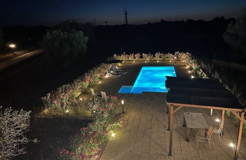 Manduria House | Casa "onda Blu": Exklusives Ferienhaus mit Poolparadies und Mediterranem Flair