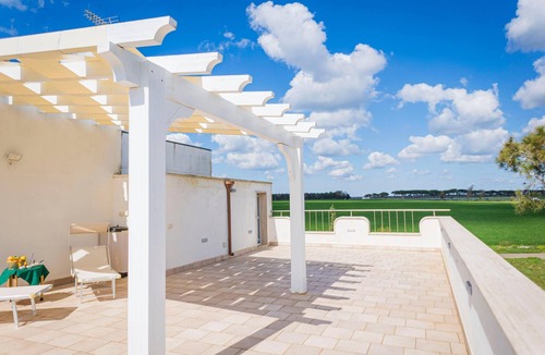 Scala di Furno Apartment | Casa Solarium With Terrace Near The Sea, Porto Cesareo, Italy