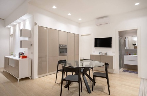 Bari City Centre Apartment | Central Station Apartment – Modern Comfort in the Heart of Bari