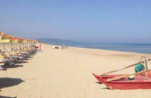 Foce Varano Apartment | Chalet Viola Beach Village