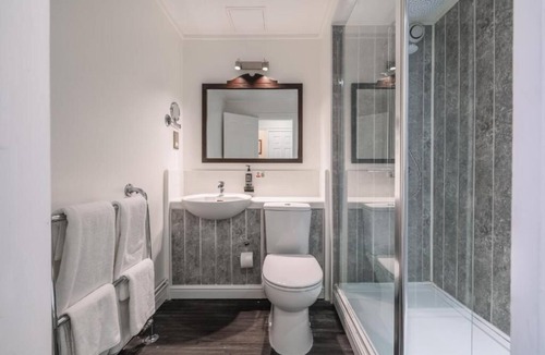 Ipswich Hotel | Charming Historic Ipswich Stay | Includes Spa Treatments, Sauna & Pool