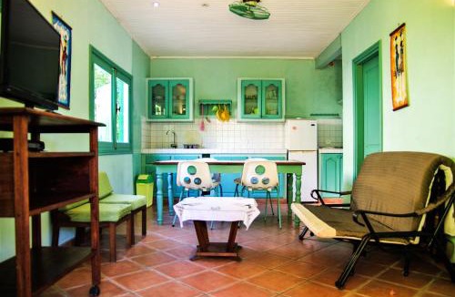 Foulpointe House | Charming house with sea view in Foulpointe + Enclosed garden.