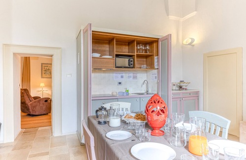Patu Villa | Charming residence with large pool and park