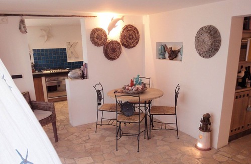 Castro Marina Villa | Charming villa with garden and panoramic sea view
