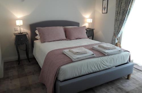 Marnhull Bed & Breakfast | Clock House B&B