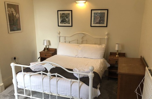 Arnside House | Comfortable and spacious holiday let minutes from the water