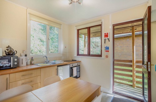 St Wenn Ski Chalet | Comfortable log cabin offering self-catering in the heart of Cornwall.