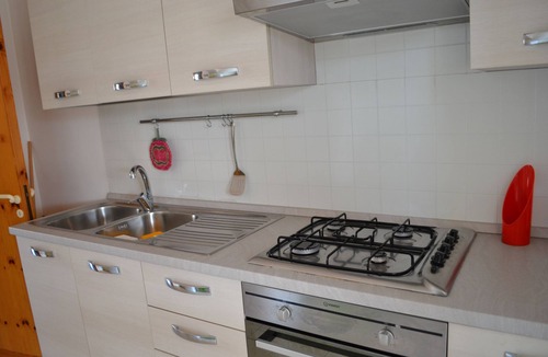 San Foca Apartment | Cosy Apartment near the Beach with Patio & Balcony