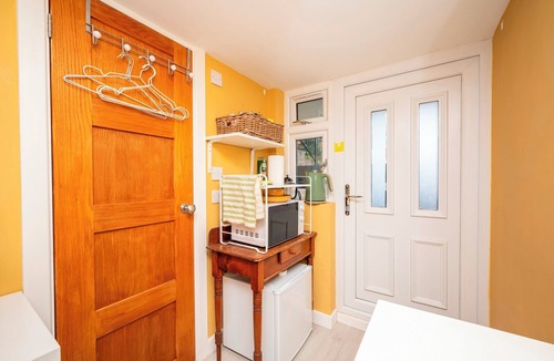 Dulwich Apartment | Cosy Studio in East Dulwich – Private Entrance - Pass the Keys