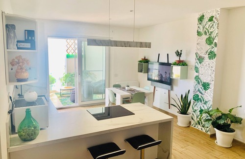 Municipio 2 Apartment | Dalù Suite with terrace, mini-pool Albatros; Zen Luxury