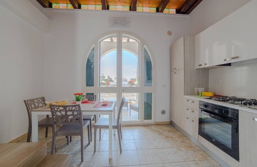 Scala di Furno House | Deluxe Sea View sleeps 6