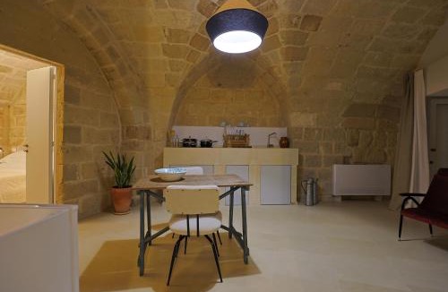 Casamassella House | DON GEROLAMO Dimora Storica con piscina