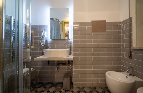 Taranto Bed & Breakfast | Double room-Comfort-Ensuite with Shower-Balcony
