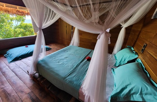 Nosy Komba Cabin | Ecolodge with private beach on the tropical island of Nosy Komba - Madagascar