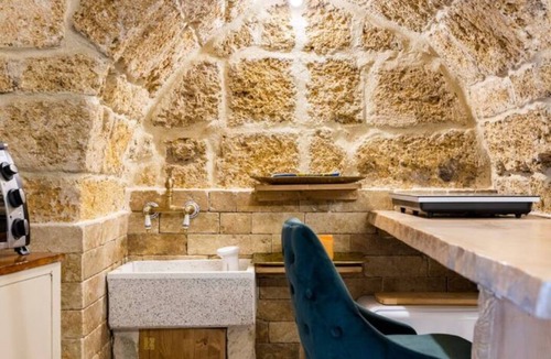 Gioia del Colle Bed & Breakfast | Elegant and private sub-floors with whirlpool tubs