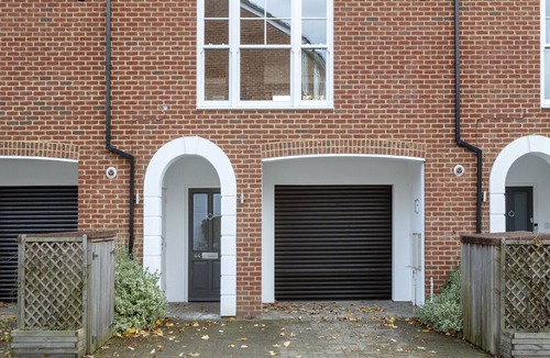 Windsor House | Fabulous Central Windsor Town House