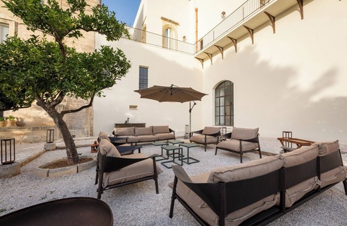 Cannole Apartment | Family Suite Palazzo Villani Lubelli