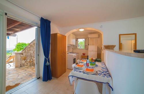 Marina di Felloniche Apartment | Felloniche Studio Sea View, Castrignano del Capo, Italy