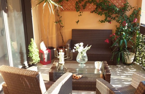 Municipio 1 House | Flowers Apartment in Bari