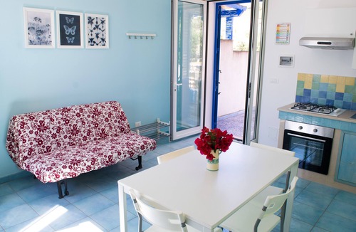 Marina di Novaglie Apartment | Fresh and bright apartment 350 meters from the sea