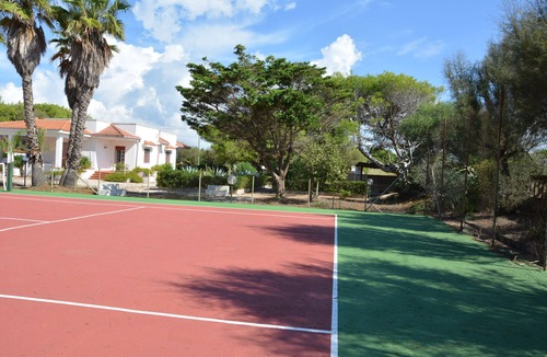 Pizzo Villa | GALLIPOLI LIDO PIZZO Villa 20 steps from the sea with tennis court