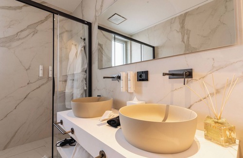 Municipio 2 House | Green Park penthouse Suite & Pool