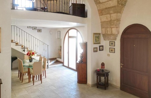 Alliste House | Guest House Eleonora by BarbarHouse
