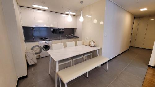 Haeundae Apartment | Happy House